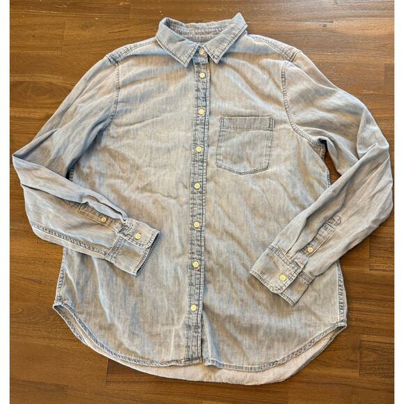 GAP Tops - Gap Women's 100% Cotton Denim Perfect Shirt Size M